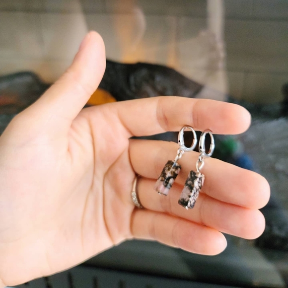 Cute Rhodonite earrings - Picture 3 of 3